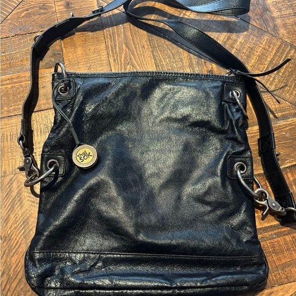 The Sak vintage black leather bag with floral Interior. Great condition - Picture 4 of 16